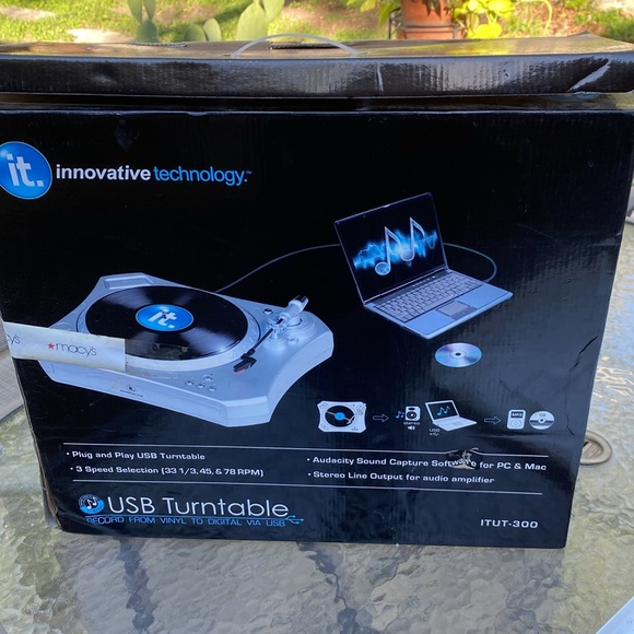 Innovative Technology IT USB Turntable
Model: ITUT-300 - Picture 3 of 6